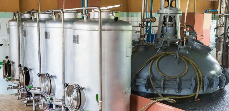 Mold Temperature Controller for Engineering Resins